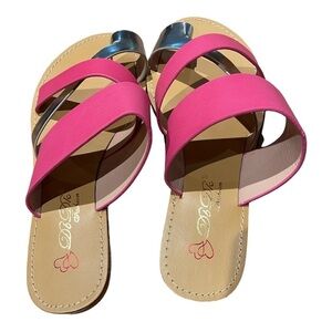 Cute Sandals Size 7